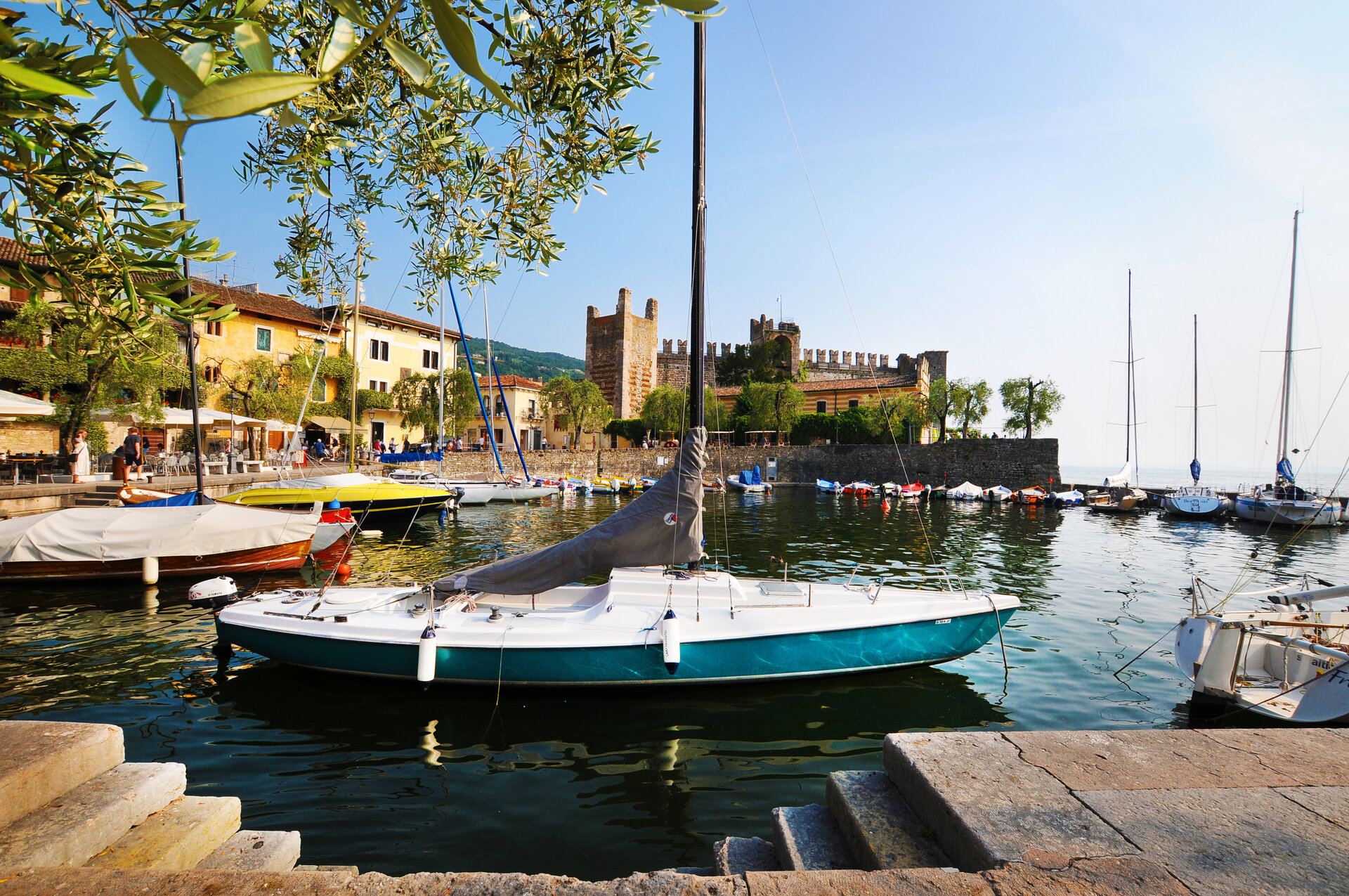 torri del benaco centro storico